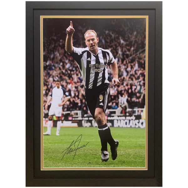 Newcastle United FC Shearer Signed Framed Print - Image 4