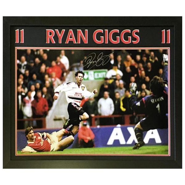 Manchester United FC Giggs Signed Framed Print - Image 4