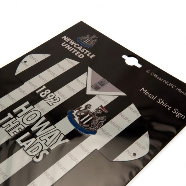 Newcastle United FC Metal Shirt Sign - Image 3
