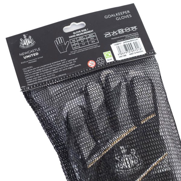 Newcastle United FC Fuse Goalkeeper Gloves Kids - Image 3