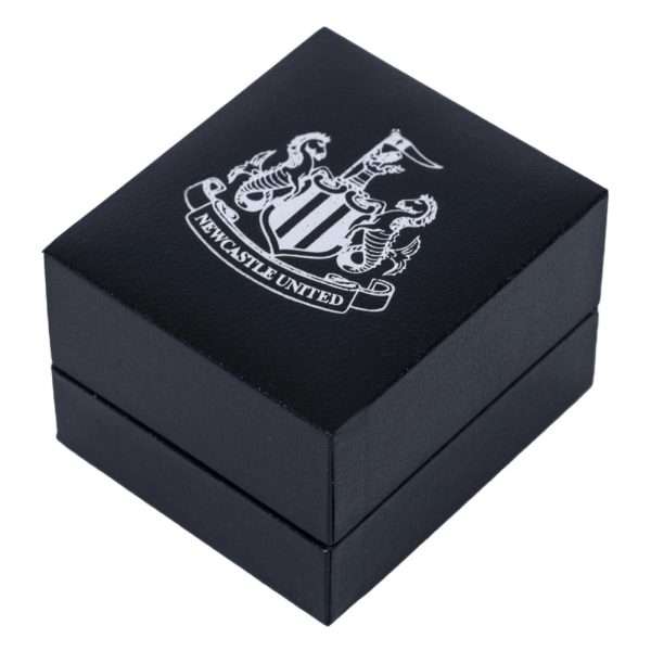 Newcastle United FC Round Signet Ring Medium - Image 3