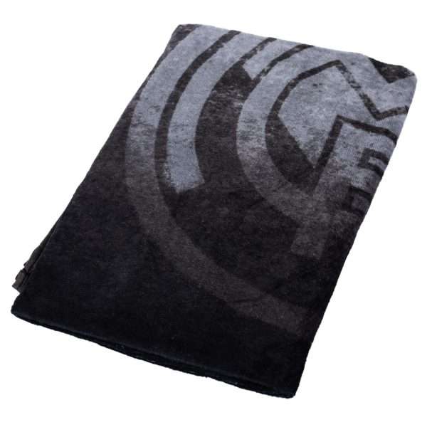 Real Madrid FC Gradient Towel - Image 3