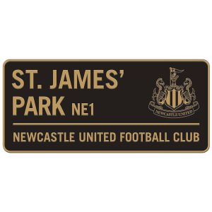 tm 05746 newcastle united fc two tone street sign.jpg