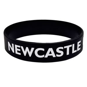 tm 06932 newcastle united fc silicone wristband.jpg