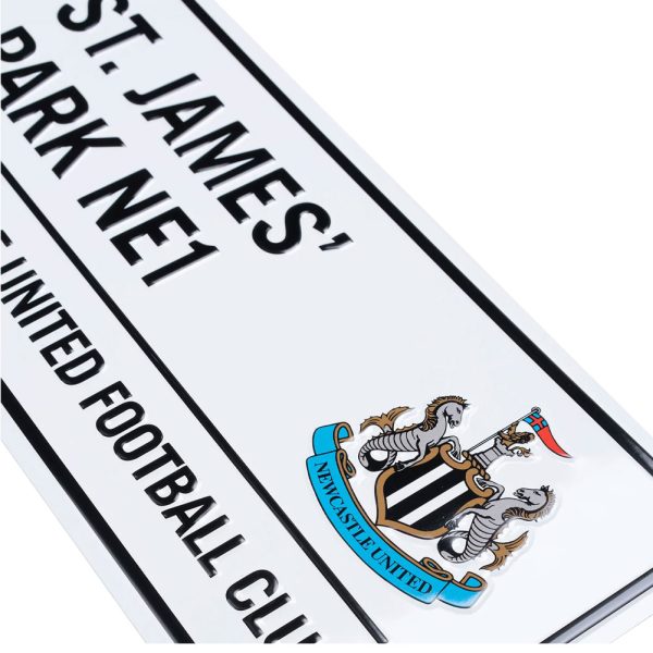 tm 06936 newcastle united fc white street sign 1.jpg