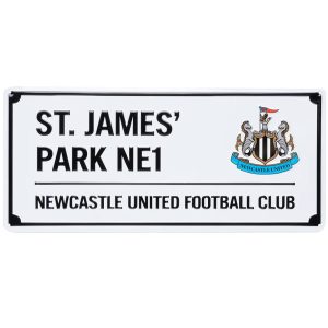 tm 06936 newcastle united fc white street sign.jpg