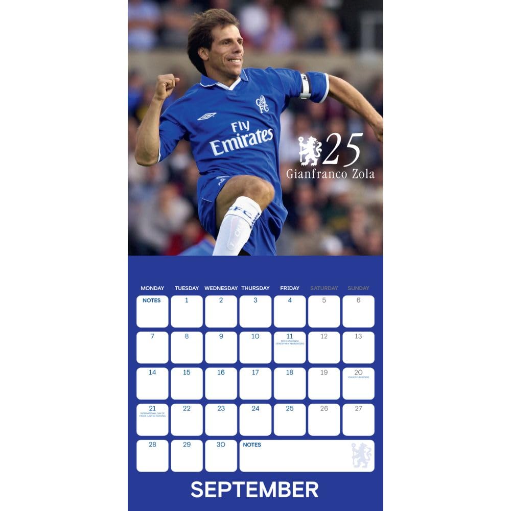 tm 07118 chelsea fc legends square calendar 2026 2.jpg