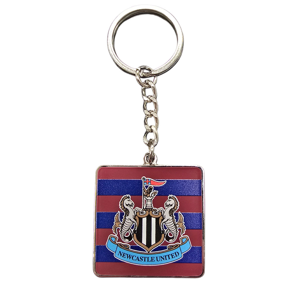 Newcastle United FC 95-96 Away Keyring & Badge Set - Image 2